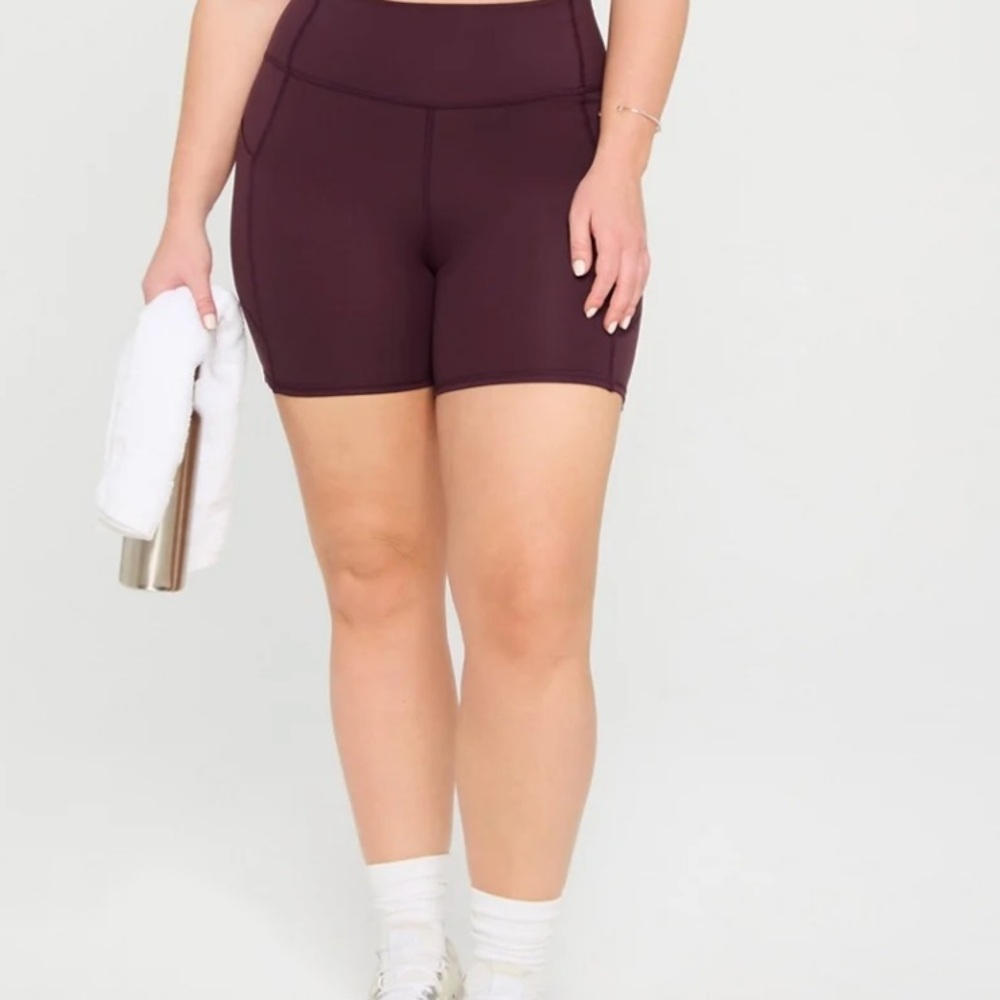 Fabletics L/10 Women's Burgundy Shorts